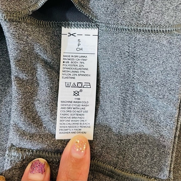 Old Navy Active Tank Top Women Size Small Color Small Gray - Picture 5 of 6